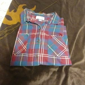 Old navy long sleeve shirt